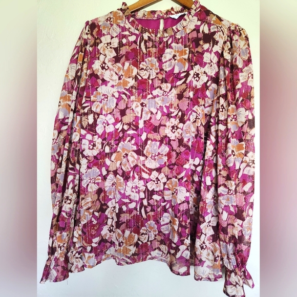 Emily Wonder Women's Floral Blouse - Picture 1 of 9